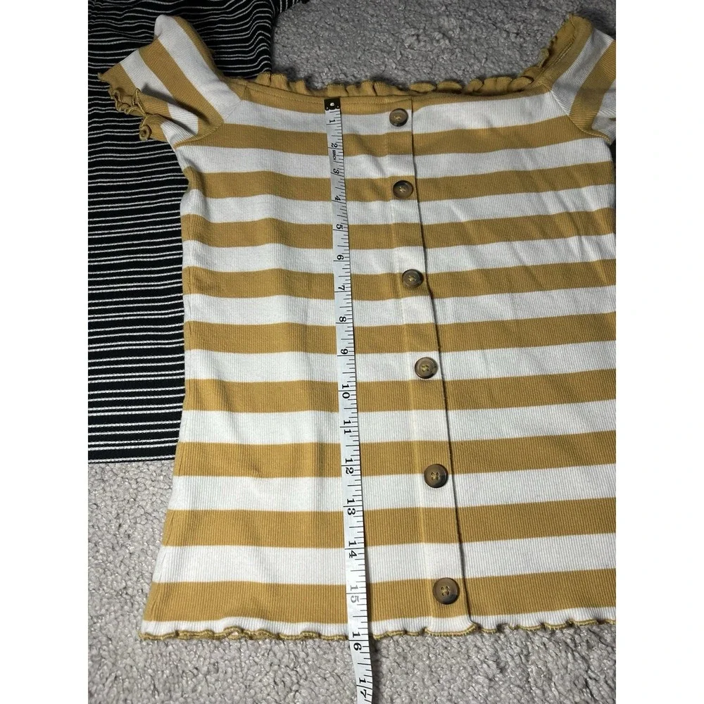 Women's Aeropostale Off The Shoulder Tops Medium BUNDLE Set Of 2 - Picture 5 of 5